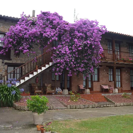 Casona Dos Lagos Hotel Villanueva (Cantabria)