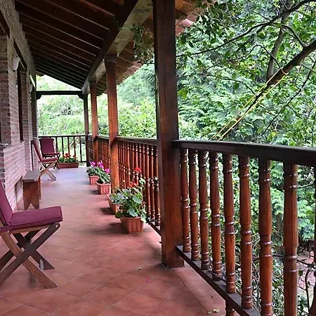 Hotel Casona Dos Lagos