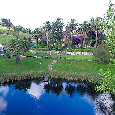 Hotel Casona Dos Lagos