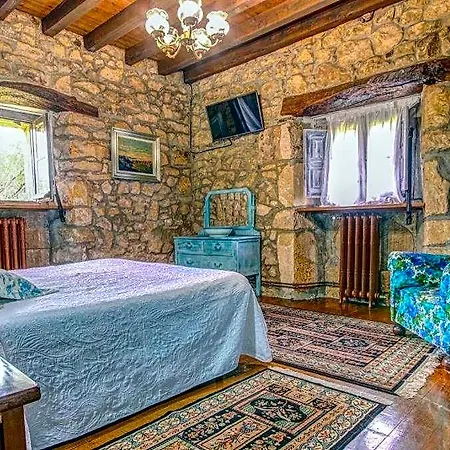 Hotel Casona Dos Lagos Villanueva (Cantabria)