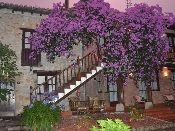 Hotel Casona Dos Lagos